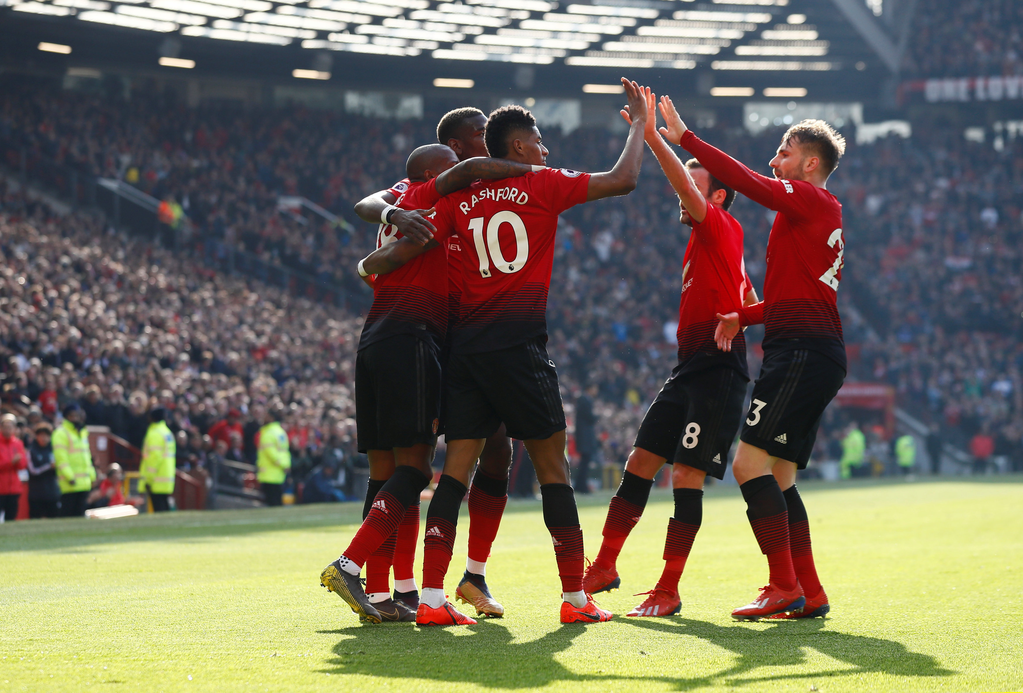 个大动作都 个大动作都