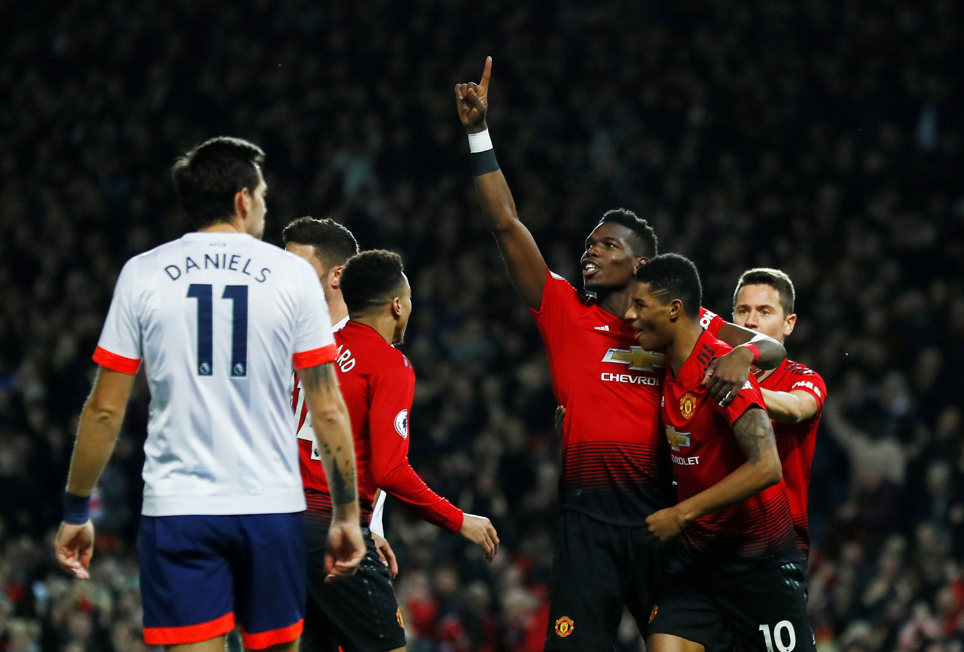 塔萨雷联袂 塔萨雷联袂